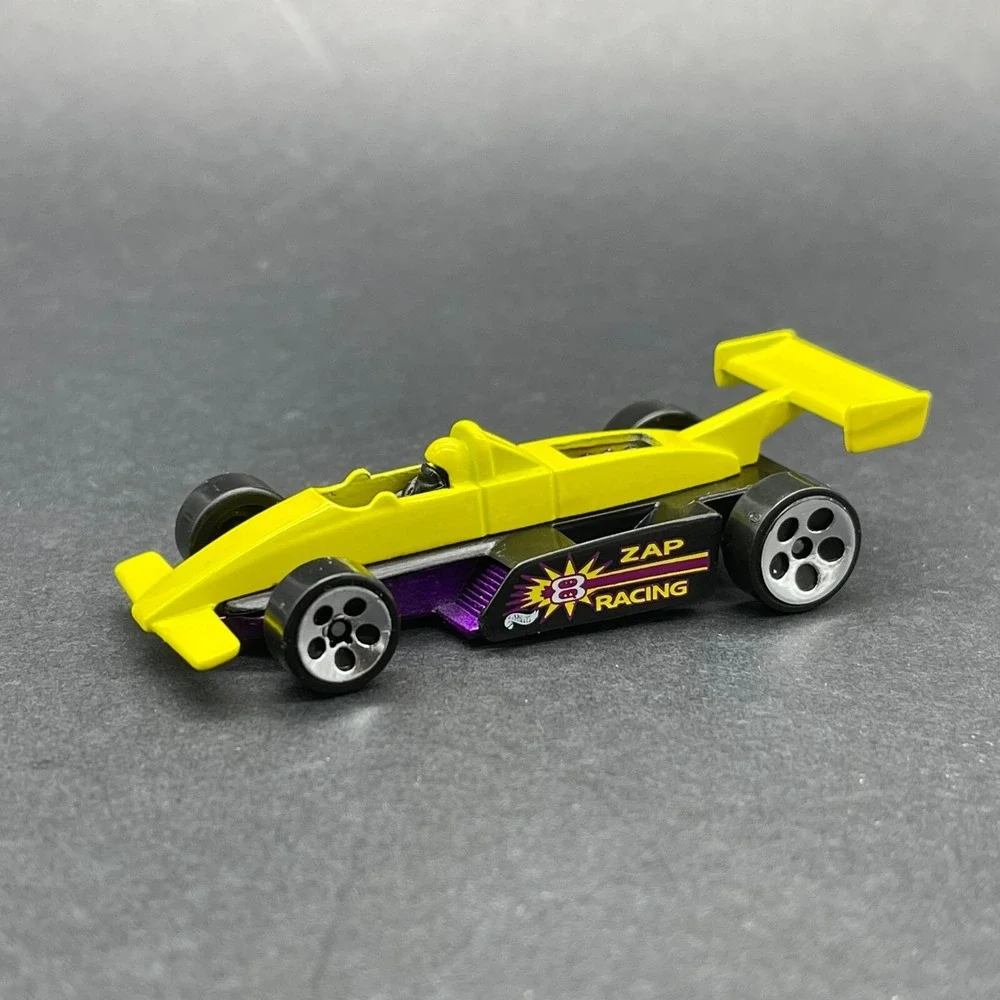Hot Wheels #8 Zap Racing Indy‎ Race Car Yellow/Black Diecast 1/64 Scale Loose
